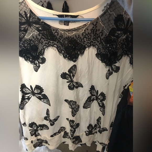 Butterfly shirt - Picture 2 of 3